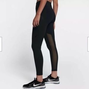 NIKE Medium Women's High-Waist Training Tights